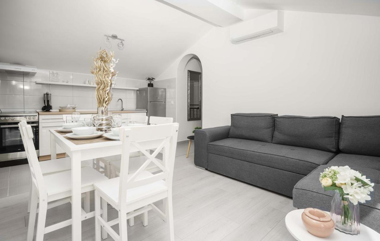 Vila Ms2 Apartment Tribunj  Bagian luar foto